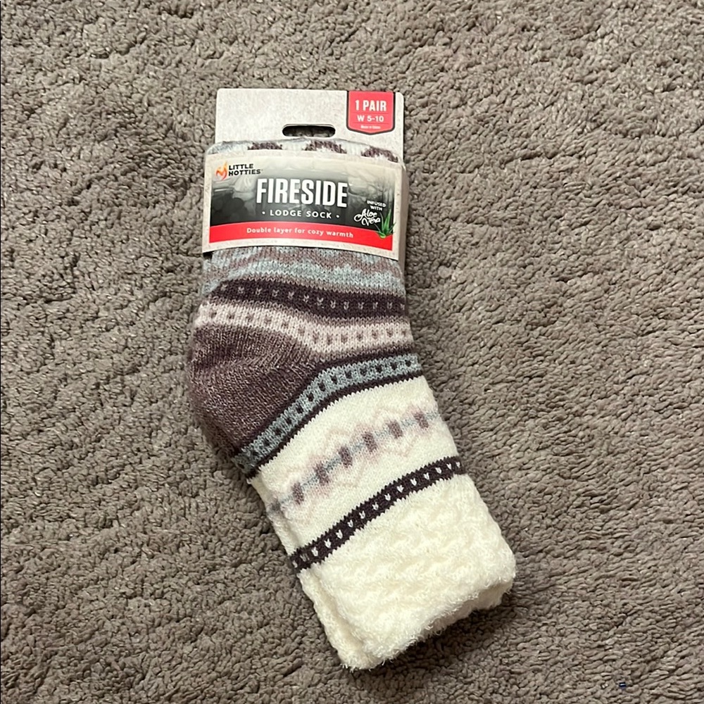 Fireside Lodge Socks with Pattern